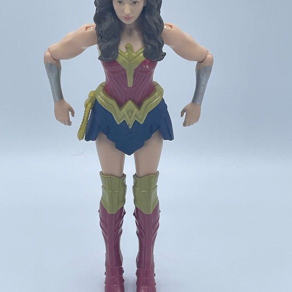 DC Action Figures - Picture 5 of 9
